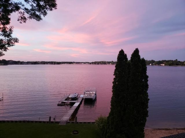 563 Waverly Road, La Porte, IN 46350