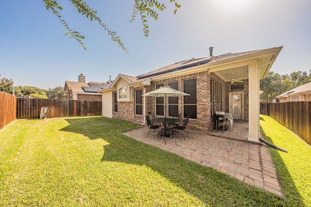 9129 Chardin Park Drive, Fort Worth, TX 76244