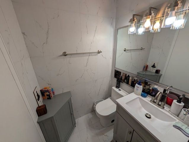 601 E 32 Street 503, Chicago, IL 60616