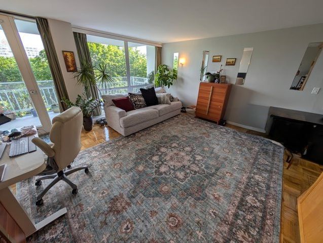 601 E 32 Street 503, Chicago, IL 60616