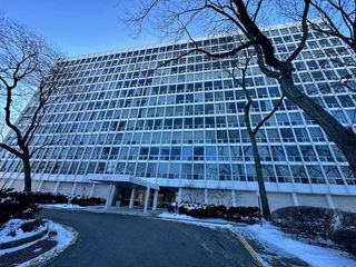 601 E 32 Street 503, Chicago, IL 60616