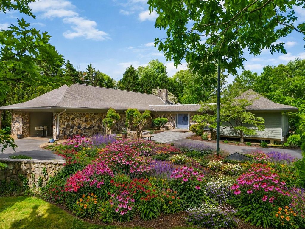 615 Springhill Drive, NE, Cleveland, TN 37312