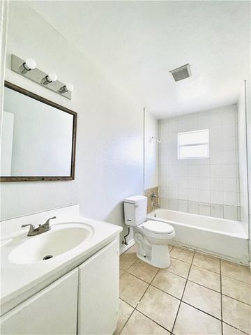 3304 N Palm Leaf Circle, Mission, TX 78574