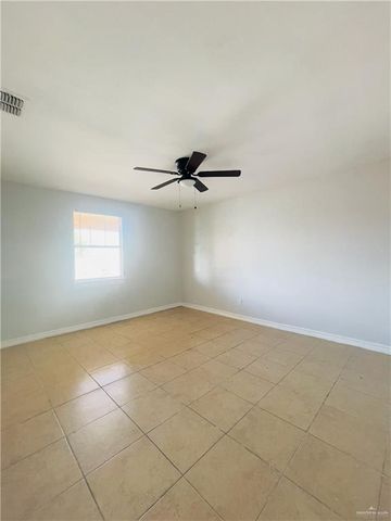 3304 N Palm Leaf Circle, Mission, TX 78574