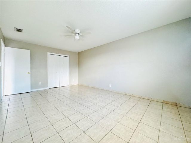 3304 N Palm Leaf Circle, Mission, TX 78574