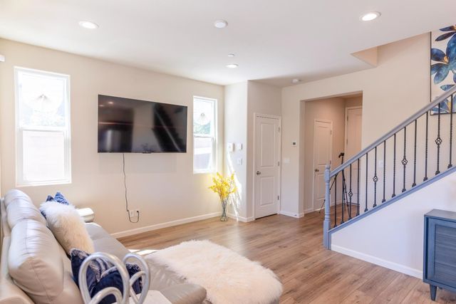 179 Sunset Drive S, Madera, CA 93636