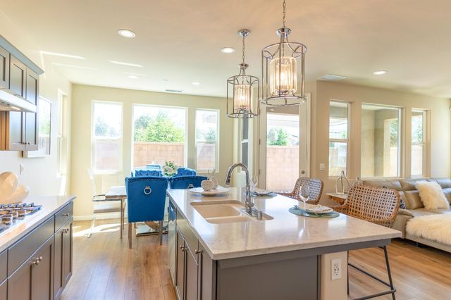 179 Sunset Drive S, Madera, CA 93636