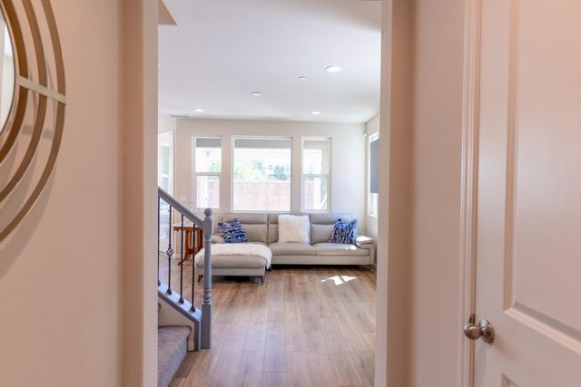 179 Sunset Drive S, Madera, CA 93636