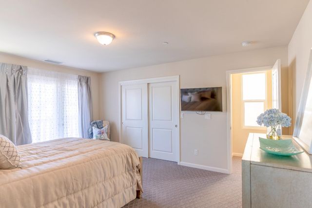 179 Sunset Drive S, Madera, CA 93636