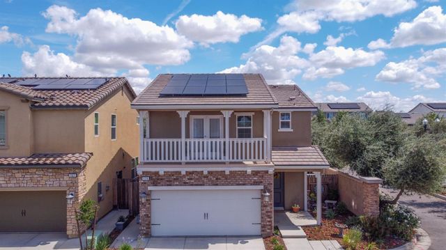 179 Sunset Drive S, Madera, CA 93636