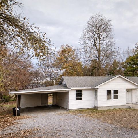 1075 W Clay, Piggott, AR 72454