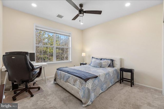 532 TIMBERLAKE DR, Ewing, NJ 08618