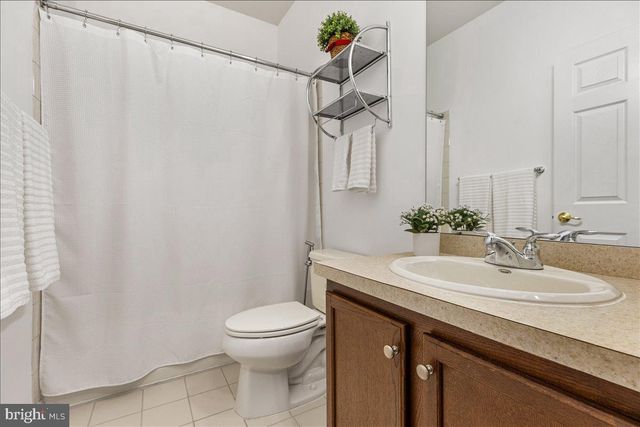 532 TIMBERLAKE DR, Ewing, NJ 08618