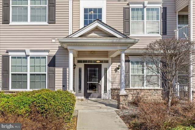 532 TIMBERLAKE DR, Ewing, NJ 08618