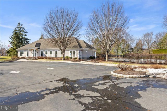 532 TIMBERLAKE DR, Ewing, NJ 08618