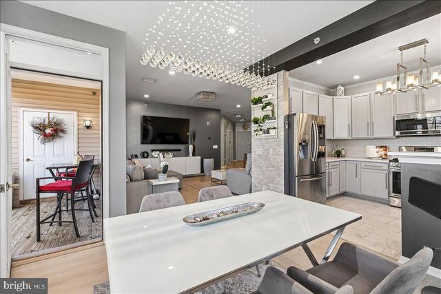 532 TIMBERLAKE DR, Ewing, NJ 08618