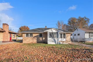 1452 Carlton Avenue, Grand Rapids, MI 49505