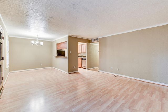 3224 Timmons Lane 166, Houston, TX 77027