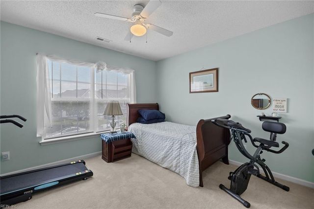 1503 Cheriton LN, Suffolk, VA 23434