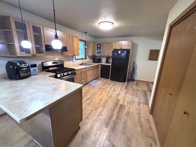 5794 Portage & 3949 Hoepker Road, Madison, WI 53718