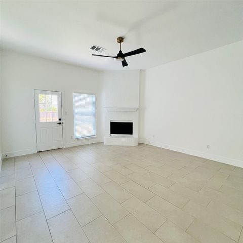 719 Kristi Lane, Cedar Hill, TX 75104