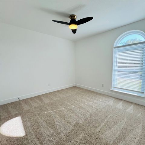 719 Kristi Lane, Cedar Hill, TX 75104