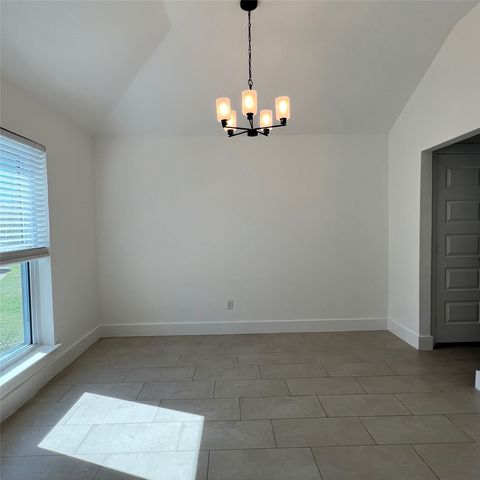 719 Kristi Lane, Cedar Hill, TX 75104