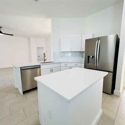 719 Kristi Lane, Cedar Hill, TX 75104