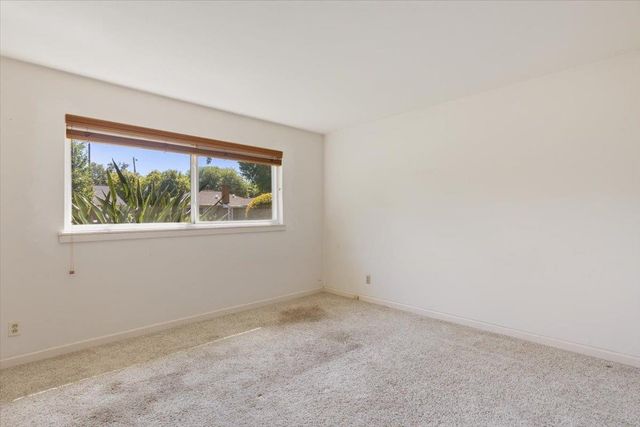 1045 Aidan Ave, Sacramento, CA 95822
