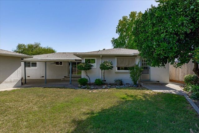 1045 Aidan Ave, Sacramento, CA 95822