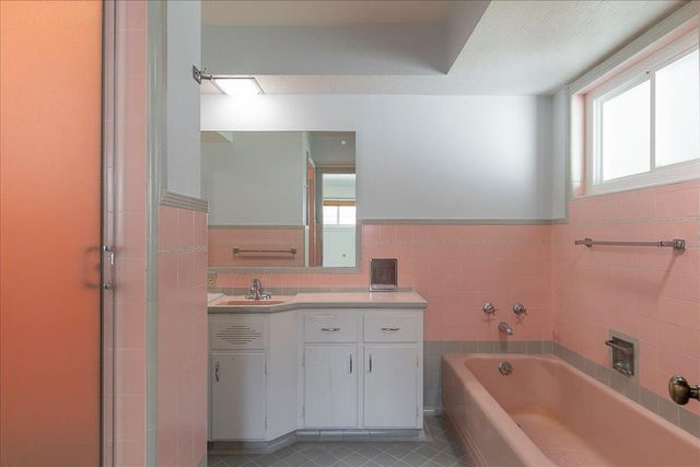 1045 Aidan Ave, Sacramento, CA 95822