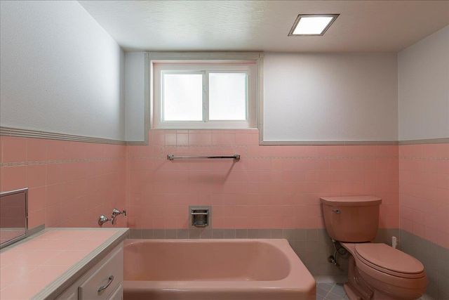 1045 Aidan Ave, Sacramento, CA 95822