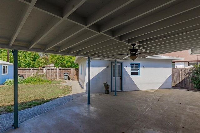 1045 Aidan Ave, Sacramento, CA 95822