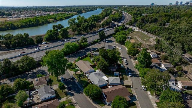 1045 Aidan Ave, Sacramento, CA 95822