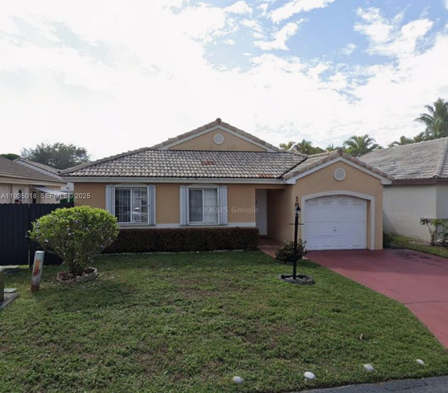 16154 SW 85th St, Miami, FL 33193