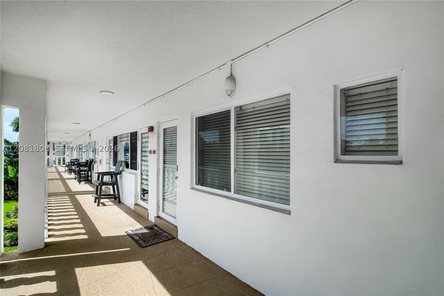 2895 NE 32nd St 205, Fort Lauderdale, FL 33306