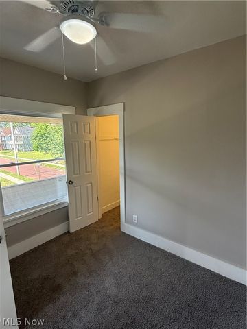 11824 Honeydale Avenue, Cleveland, OH 44120