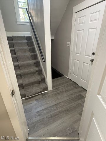 11824 Honeydale Avenue, Cleveland, OH 44120