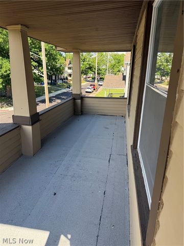 11824 Honeydale Avenue, Cleveland, OH 44120