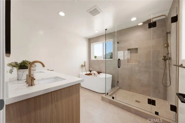 10830 Mather, Sunland, CA 91040