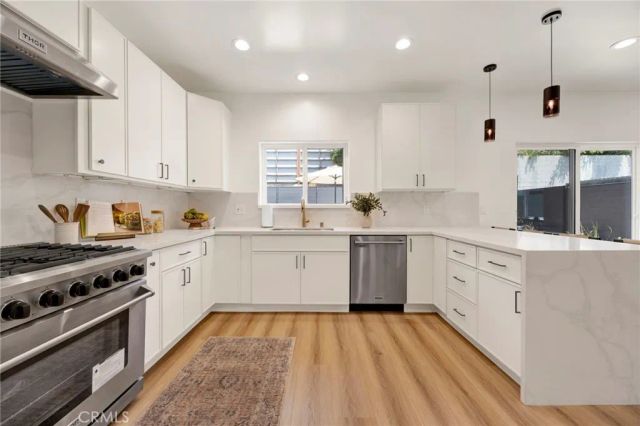 10830 Mather, Sunland, CA 91040