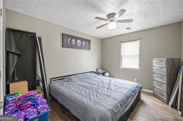 1006 Pine Tree, Atlanta, GA 30349