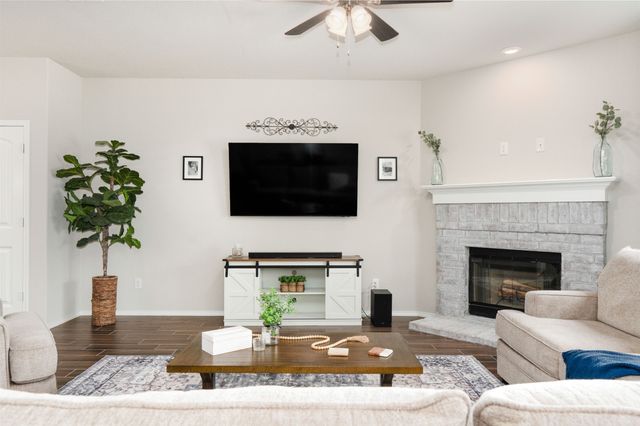 7901 Boat Wind Road, Fort Worth, TX 76179