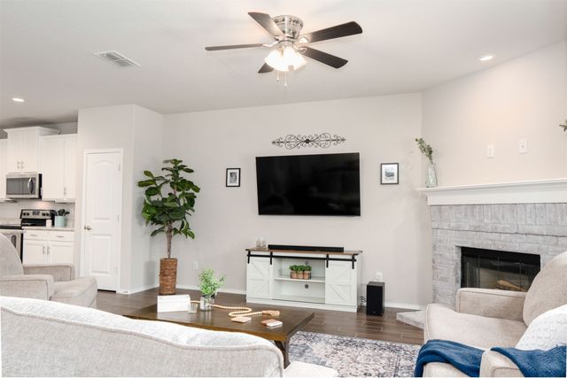 7901 Boat Wind Road, Fort Worth, TX 76179