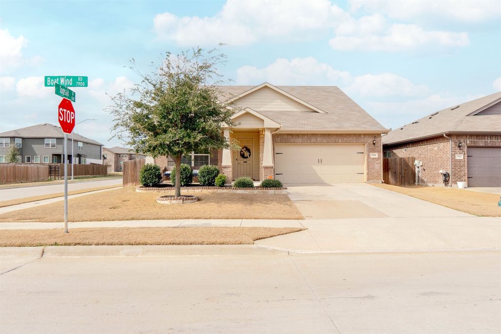7901 Boat Wind Road, Fort Worth, TX 76179