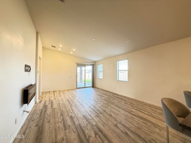 2372 E Dust Devil Drive, San Tan Valley, AZ 85143