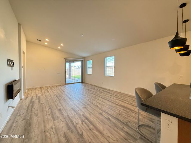 2372 E Dust Devil Drive, San Tan Valley, AZ 85143