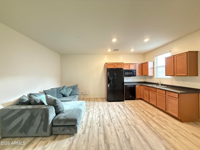 2372 E Dust Devil Drive, San Tan Valley, AZ 85143