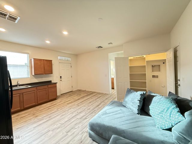 2372 E Dust Devil Drive, San Tan Valley, AZ 85143