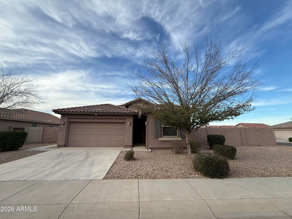 2372 E Dust Devil Drive, San Tan Valley, AZ 85143